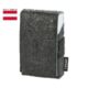 Pouzdro na cigarety Flapcase, Black Ornament - Koen pouzdro na cigarety s gumou na zapalova run vyroben v Rakousku. Praktick pouzdro Flapcase na celou krabiku cigaret klasick velikosti King Size (80 mm) je vyroben z kvalitn ke. ern povrch pouzdra je zdoben ornamenty. Vypadnut krabiky je zajitno zapnnm pouzdra na magnet. Po celm obvodu pouzdra je guma, za kterou meme vloit zapalova. Pouzdro je dodvan v drkov plastovm sku.

Vnitn prostor pouzdra pro krabiku ( x H x V): 55 x 22 x 91 mm
Celkov rozmry ( x H x V): 60 x 32 x 96 mm
Distributor: Fortis-DB, spol. s r.o.
