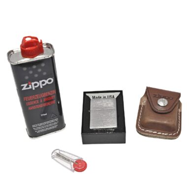 Zippo sada zapalovač a kapsička na Zippo zapalovač, kovový klip