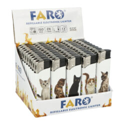 Zapalovač FARO Piezo Cats - Plynový zapalovač FARO Piezo Cats. Plnitelný zapalovač s nastavením intenzity plamene. Prodej pouze po celém balení (displej) 50 ks. Výška zapalovače 8,1cm.